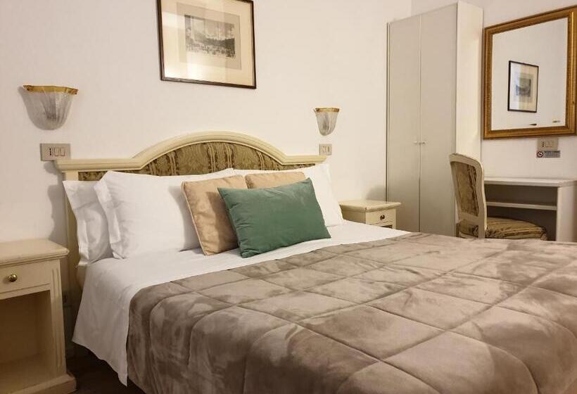 Quarto standard, Casa Petrarca