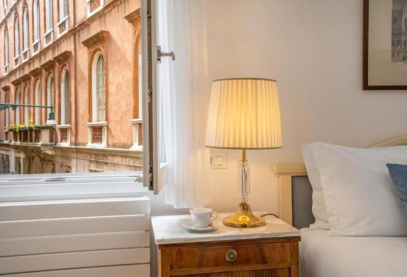 Quarto Standard com Vistas, Casa Petrarca