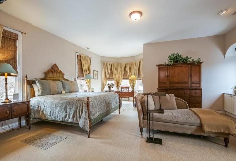 Люкс Кровать Кинг, Harvey House Bed & Breakfast