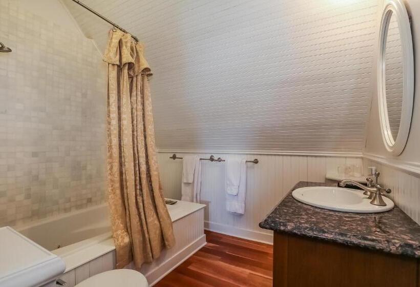 Люкс Deluxe Кровать Кинг, Harvey House Bed & Breakfast
