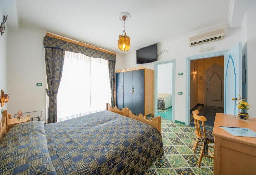 Номер Deluxe Вид на Море с Балконом, Riviera B&b Rooms