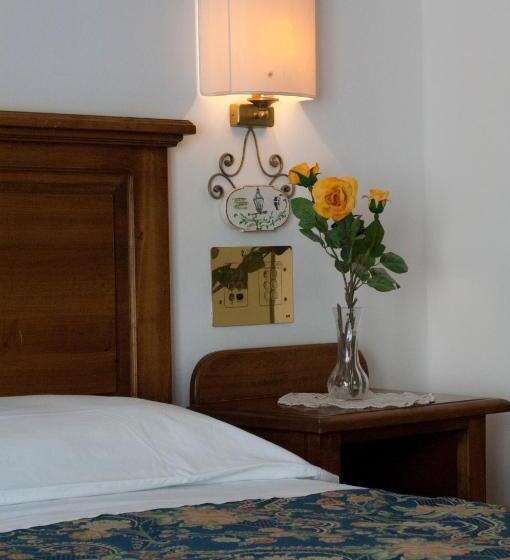 Номер Стандарт Трехместный, Albergo La Lanterna