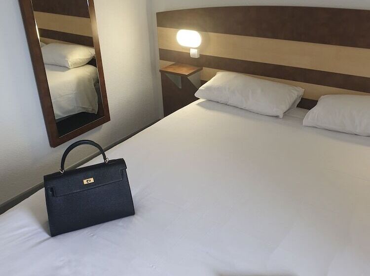 バス共有のスタンダードルーム, Fasthotel Montpellier Ouest   Un Hôtel Fh Classic