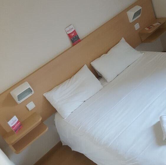 バス共有のスタンダードルーム, Fasthotel Montpellier Ouest   Un Hôtel Fh Classic
