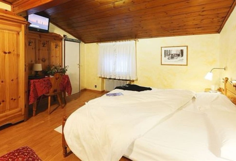 Номер Стандарт, Meuble Villa Neve
