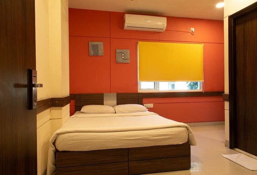 Номер Стандарт, Ginger  Tirupur