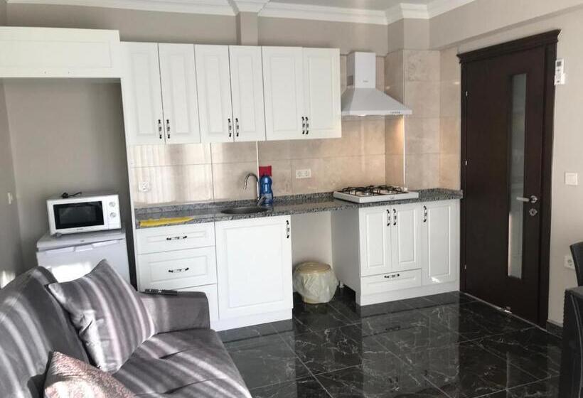 Апартаменты 1 Спальня с Видом, Golden Lake Aparts