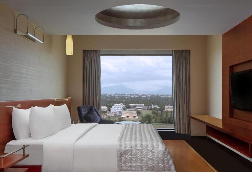 Люкс Executive Кровать Кинг, Le Méridien Coimbatore
