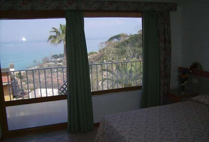 Номер Стандарт, Cala Petrosa Resort