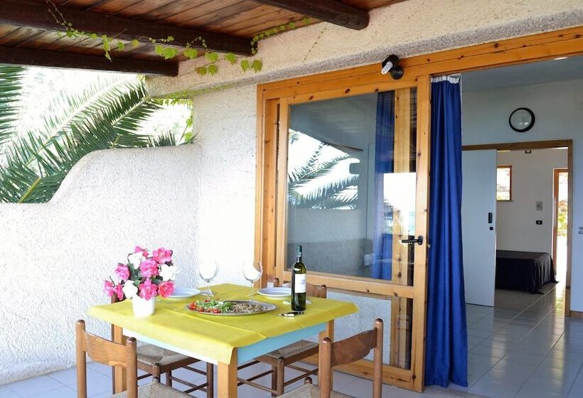 Четырехместный Номер Стандарт, Cala Petrosa Resort