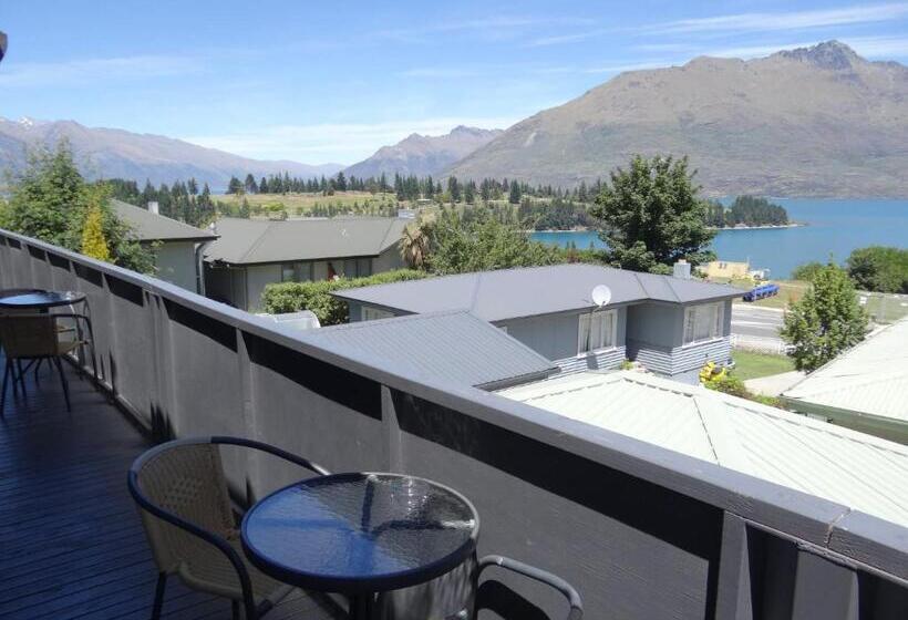 스탠다드 룸 킹사이즈 침대, Chalet Queenstown