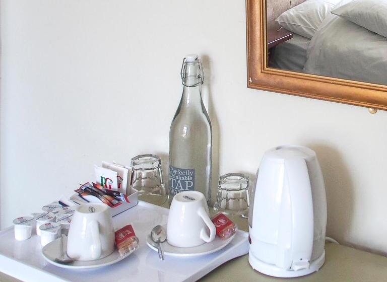 Номер Стандарт, Leaded Light Guest House