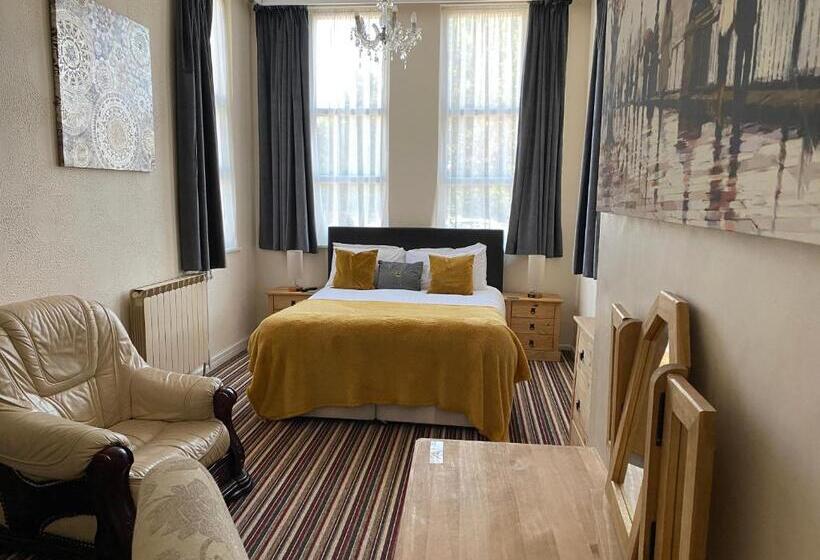 스탠다드 룸, The Wighthill