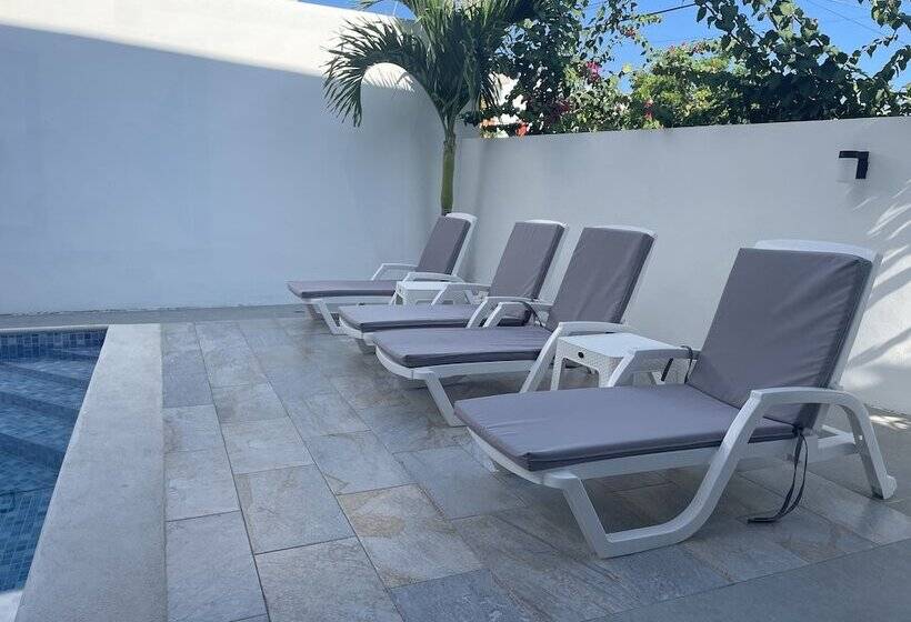 Четырехместный Номер Deluxe, Gaia Residence Deluxe