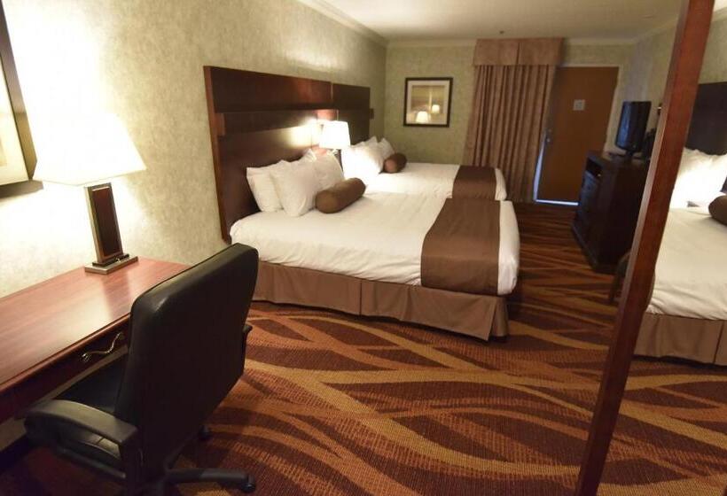 Номер Стандарт, Tropical Inn  North Battleford