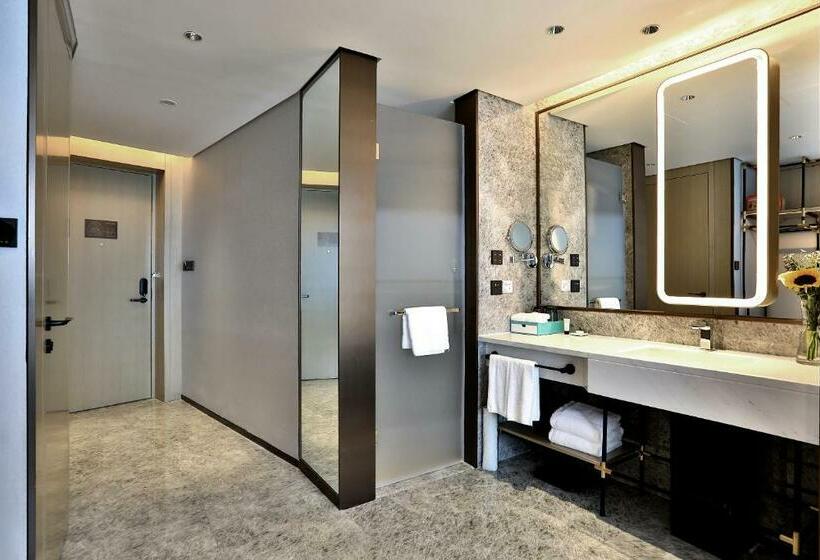 Номер Deluxe Кровать Кинг, Wyndham Garden Hangzhou Yuhang