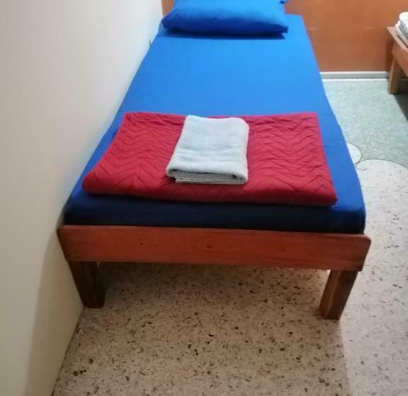 Кровать в Общей Комнате, Banphe​ Hostel