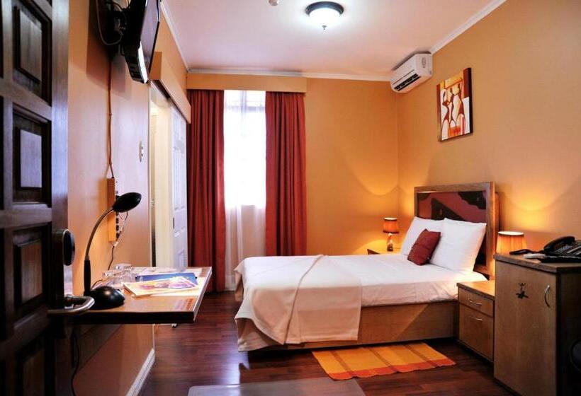 اتاق لوکس, Culture Crossroads Inn