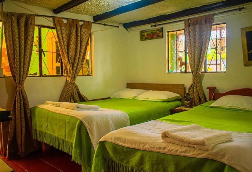 Трехместный Номер Классика, Miramonte Hostal