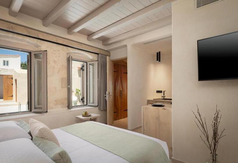Полулюкс Вид на Бассейн, Manili Boutique Suites & Villas