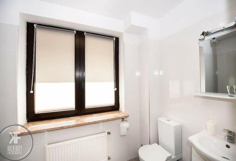 Habitación Estándar Individual, Otomin