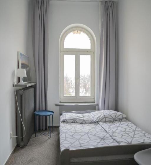 Номер Стандарт Совместная Ванная, Moon Hostel Warszawa