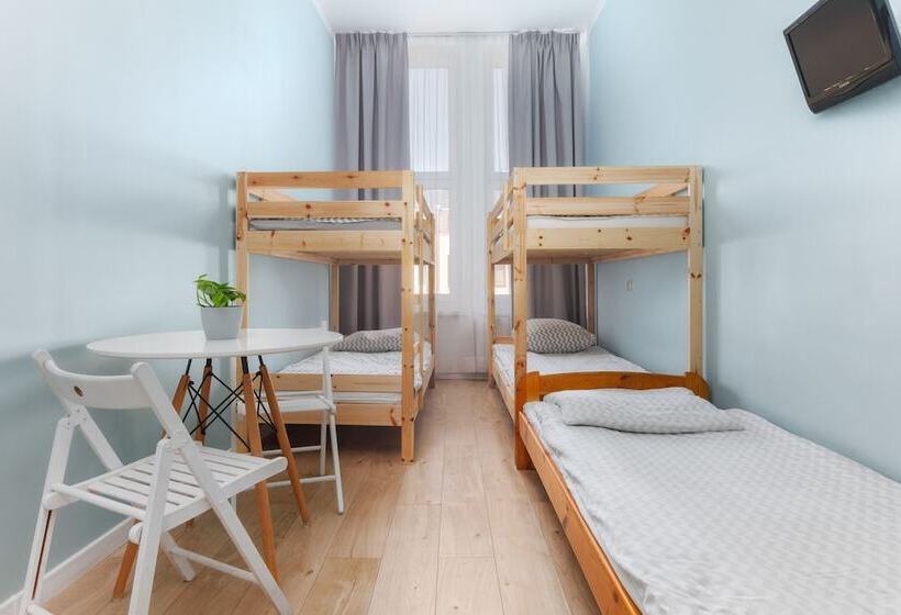 Кровать в Общей Комнате, Moon Hostel Warszawa