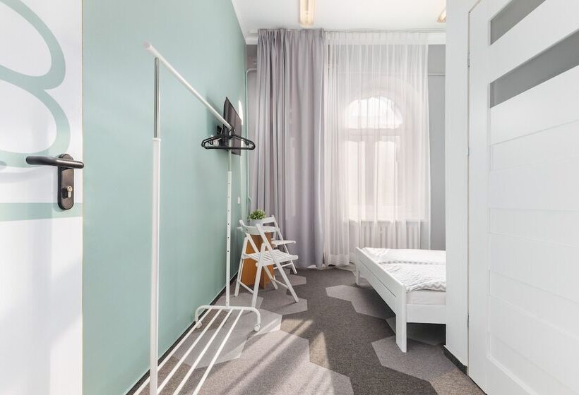 Номер Стандарт Индивидуальный, Moon Hostel Warszawa