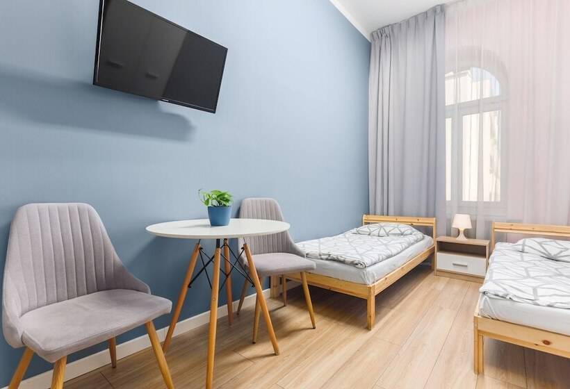 Номер Стандарт, Moon Hostel Warszawa
