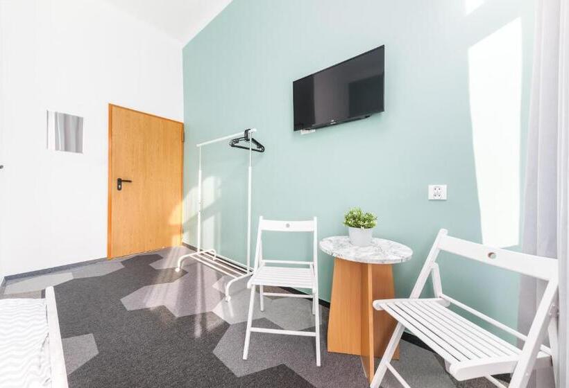 Номер Стандарт, Moon Hostel Warszawa