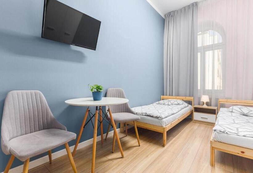 Номер Стандарт, Moon Hostel Warszawa