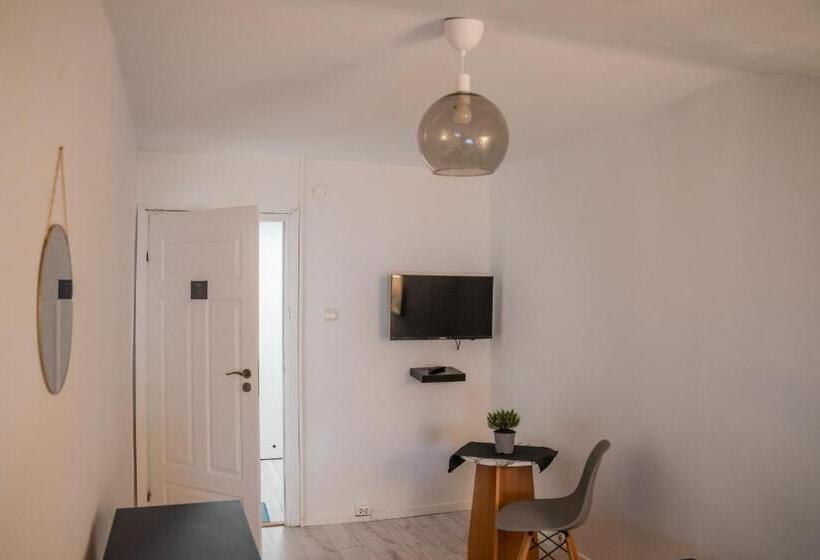 Номер Стандарт Индивидуальный Совместная Ванная, Moon Hostel Warszawa