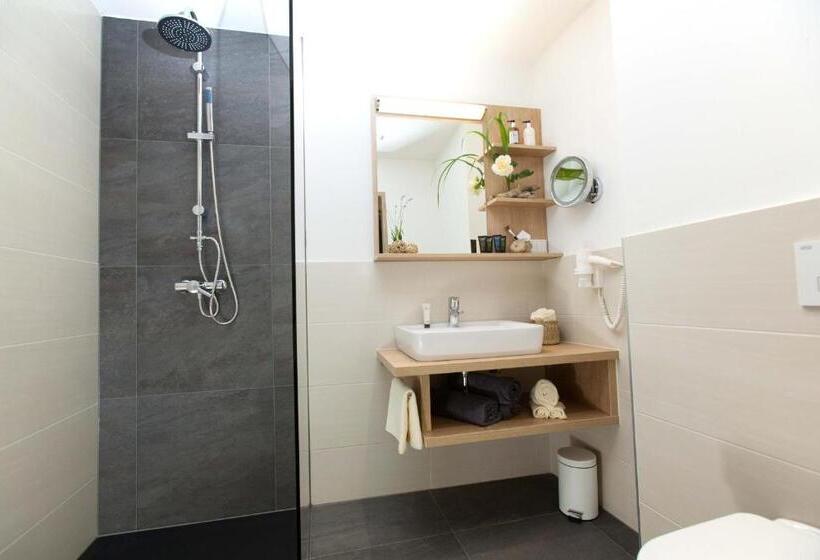 Апартаменты 1 Спальня с Видом, Apartmenthotel  S Mitterndorf