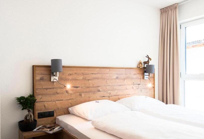 Люкс Superior 2 Спальни, Erlebnishotel Fendels
