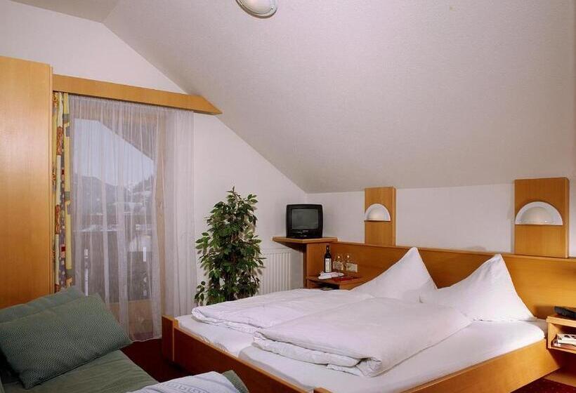 Номер Стандарт с Балконом, Erlebnishotel Fendels