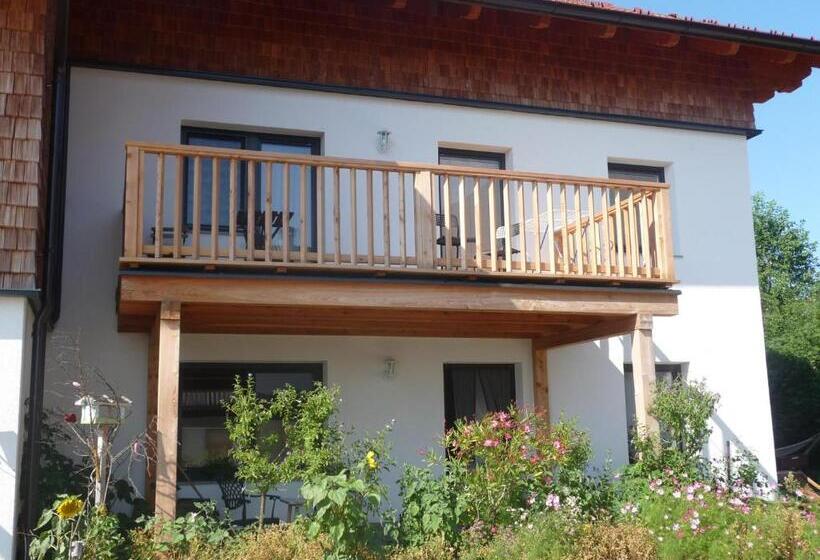 Апартаменты 2 Спальни с Балконом, Familienferienhof Stabauer