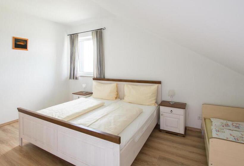 Апартаменты 3 Спальни, Familienferienhof Stabauer