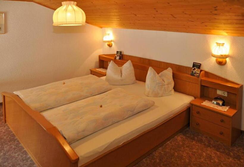 Апартаменты 2 Спальни с Балконом, Haus Alpenruh