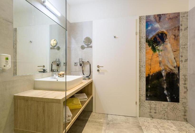 Номер Deluxe, Riverresort Donauschlinge