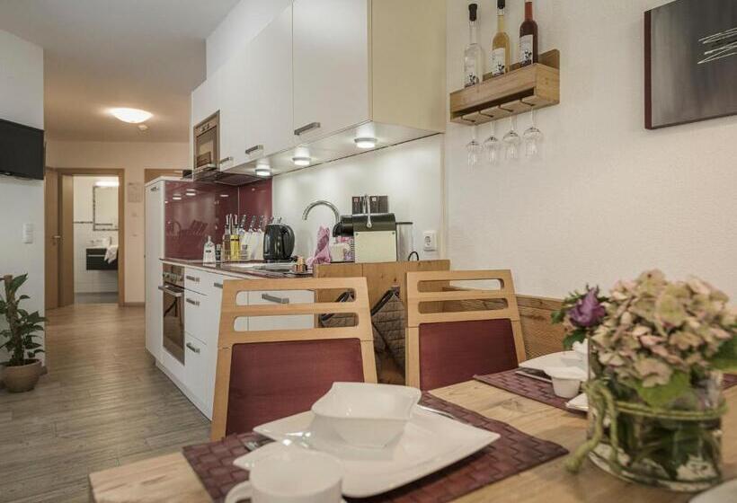 Апартаменты Superior 2 Спальни, Apart Central – Premium Mountain&garden