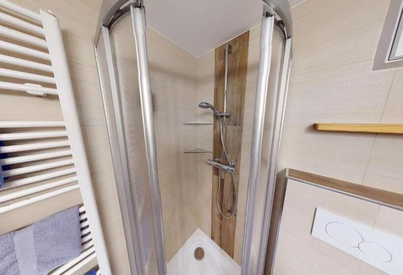 Номер Стандарт с Балконом, Berghotel Presslauer