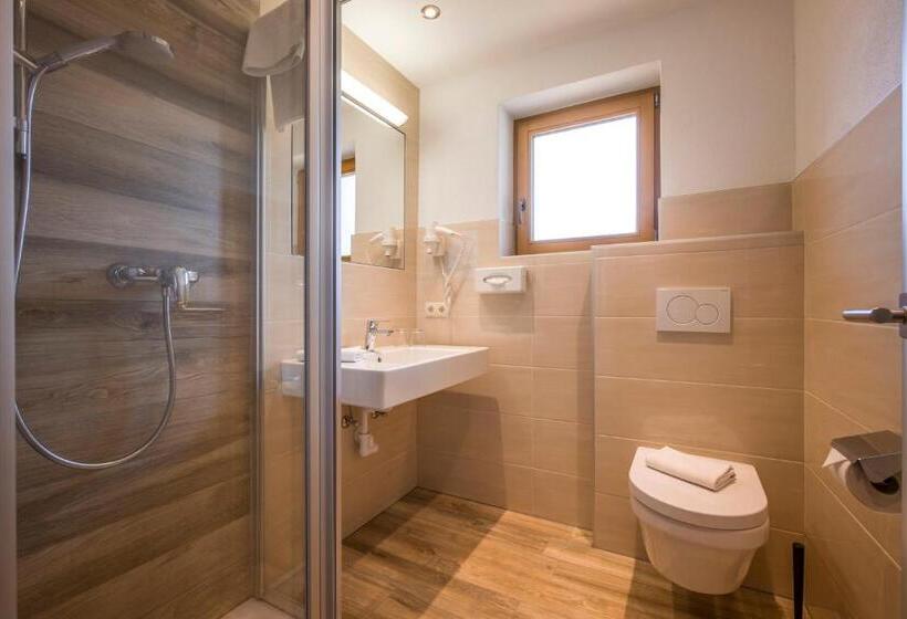 Номер Стандарт Трехместный, Gasthof Jäger Zillertal