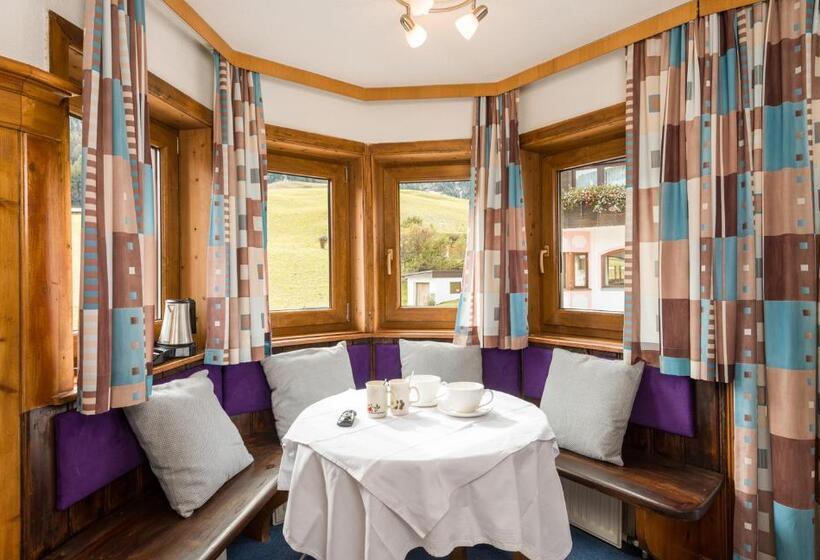 Семейный Номер, Gästehaus Zugspitzblick