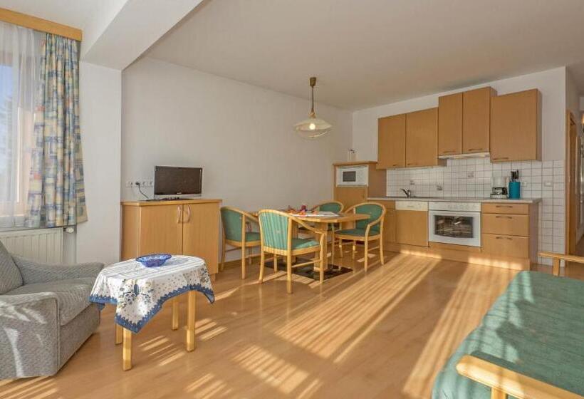 Апартаменты 2 Спальни с Балконом, Haus Schluder   Familie Stanitzer