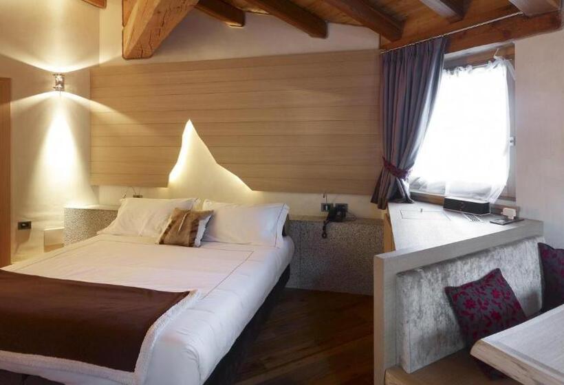 سوییت جونیور, Dv Chalet Boutique Hotel & Spa