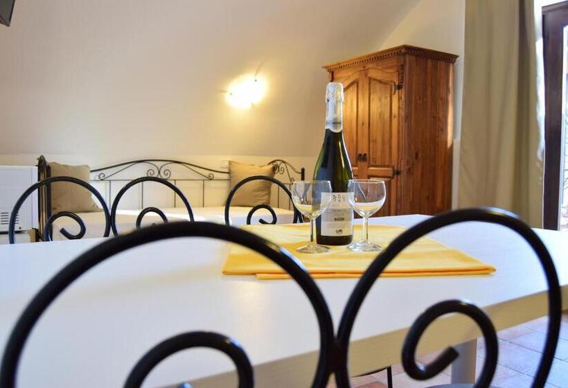 스탠다드 스튜디오, Residence Segattini