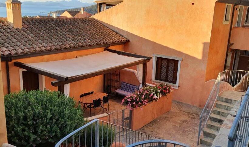 شقة غرفتين مطلة على البحر, Residence Borgo Punta Villa