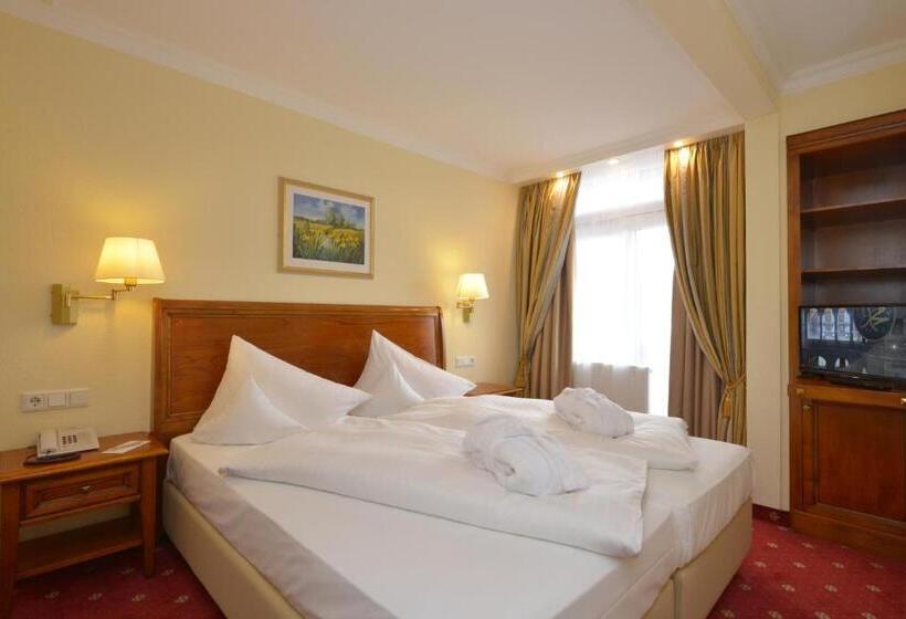 سوئیت راحتی, Schweizer Hof Thermal Und Vital Resort