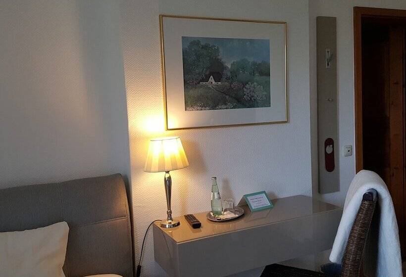 Номер Стандарт Индивидуальный, Landhotel Linden Am Venekotensee