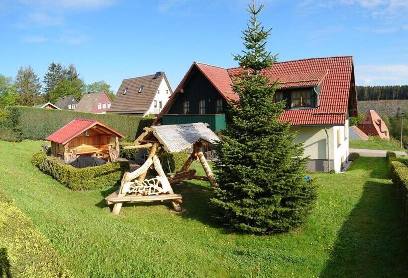 발코니가 있는 2 베드룸 아파트, Und Berggasthof Zum Sonnenhof